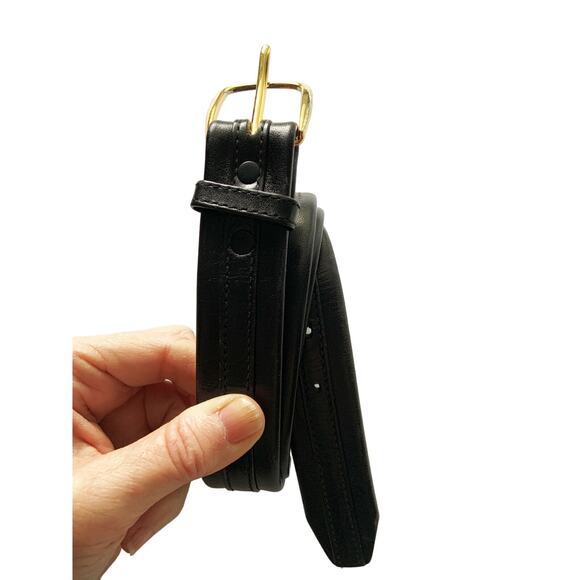 Danbury EVP Mens Black Leather Belt Golden Square Buckle Size 38 Z26 - Picture 1 of 6